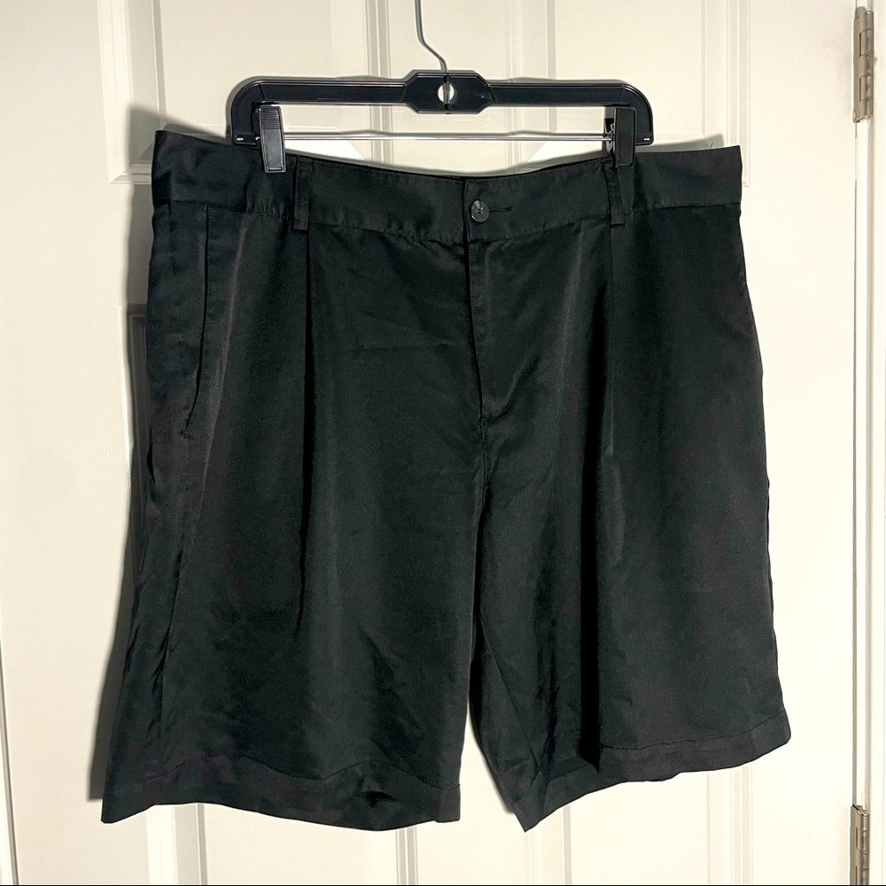 Adidas Climate Golf Shorts Black Lightweight Flat Front Chino Men’s Sz 40